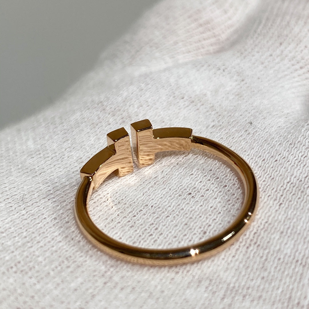 Tiffany T Wire Ring Cubic Zirconia Pink Gold