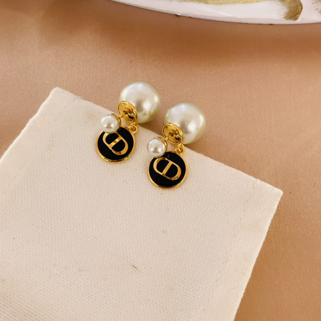 Dior CD Earrings MOP