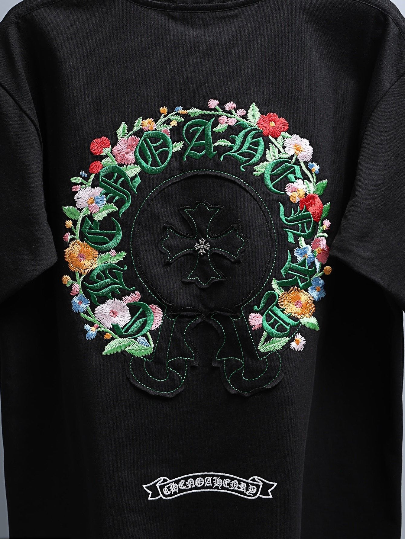 Chrome Hearts Floral Horseshoe Cross Graphic T-Shirt — detail
